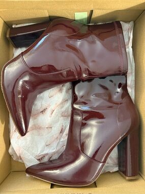 Jessica Simpson Burgundy Patent Block Heel Ankle Boots
